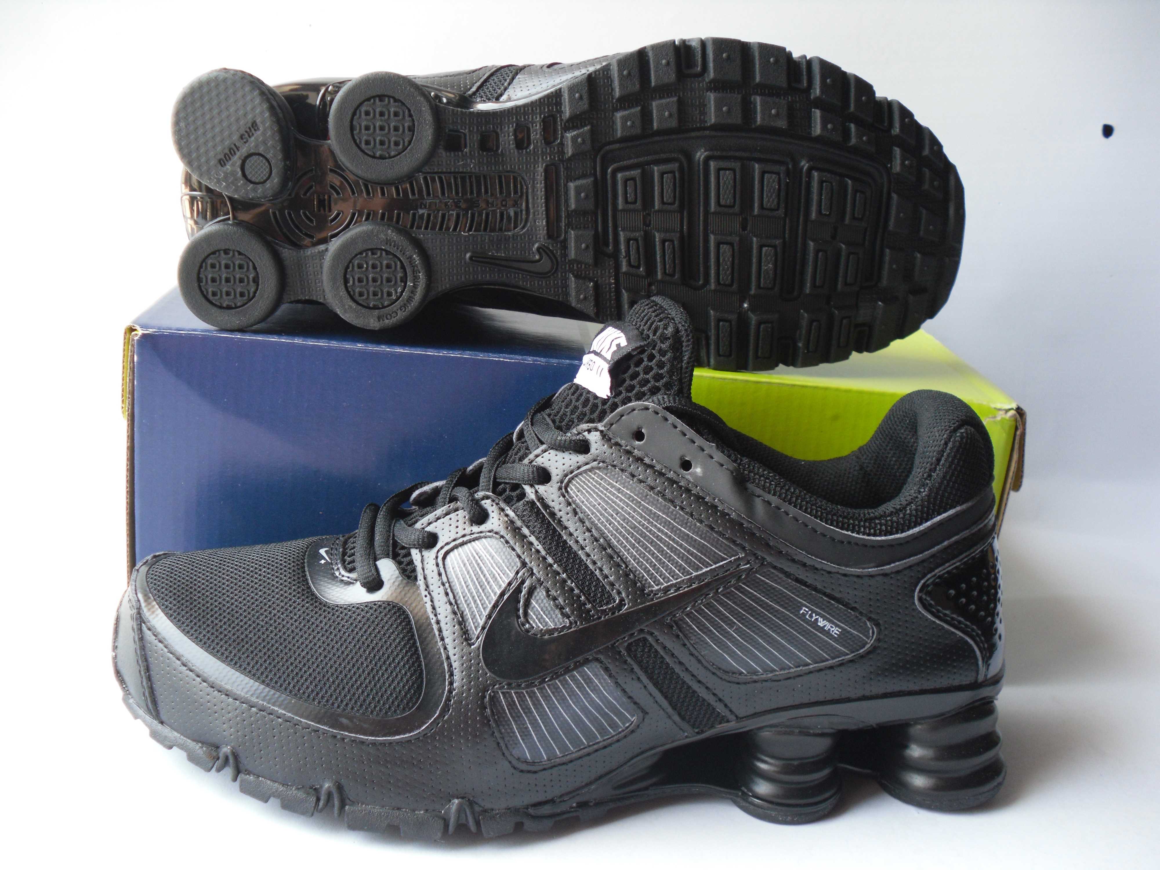 Nike Shox Noir 2010